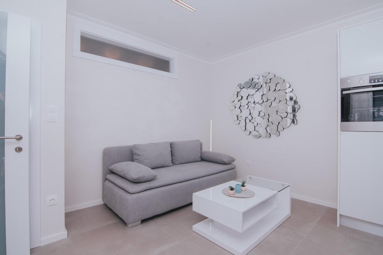 Relax Apartments Novalja Extérieur photo