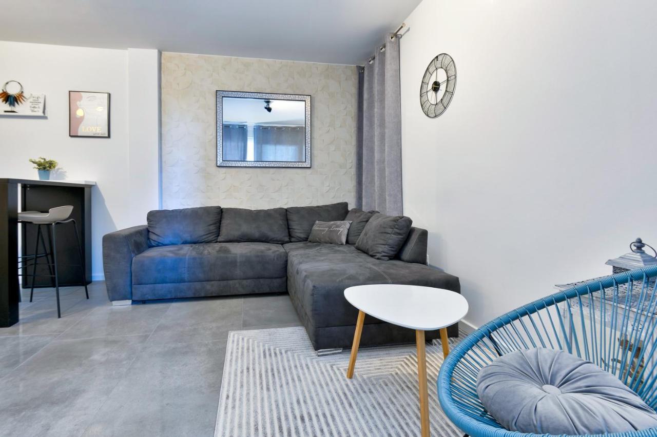 Relax Apartments Novalja Extérieur photo