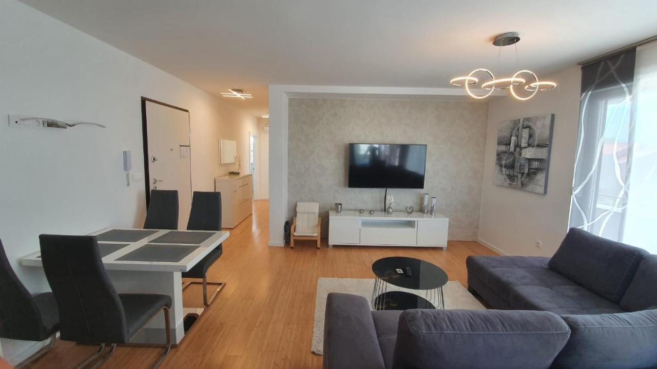 Relax Apartments Novalja Extérieur photo
